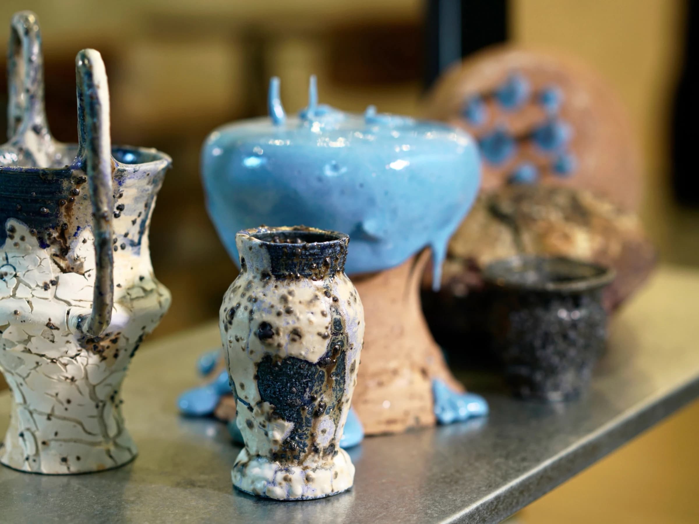 Conjunto de piezas cerámicas en CerARTmic